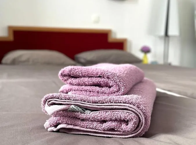 Larus Apartament *