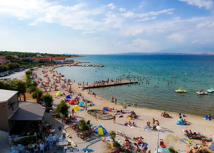 Larus Apartament *