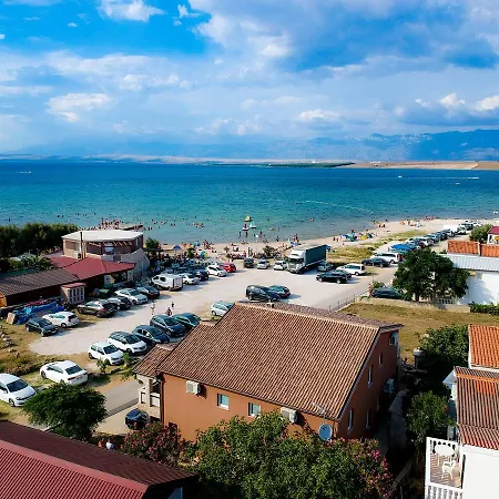 Apartment Larus *